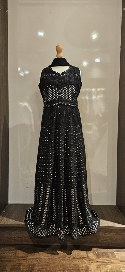 Black mirror work lengha
