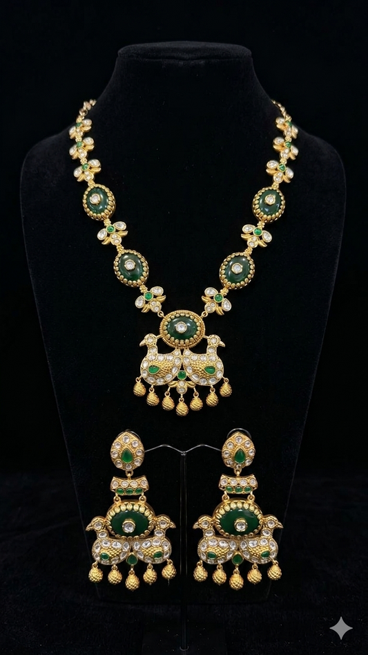 Victorian Style Green Necklace