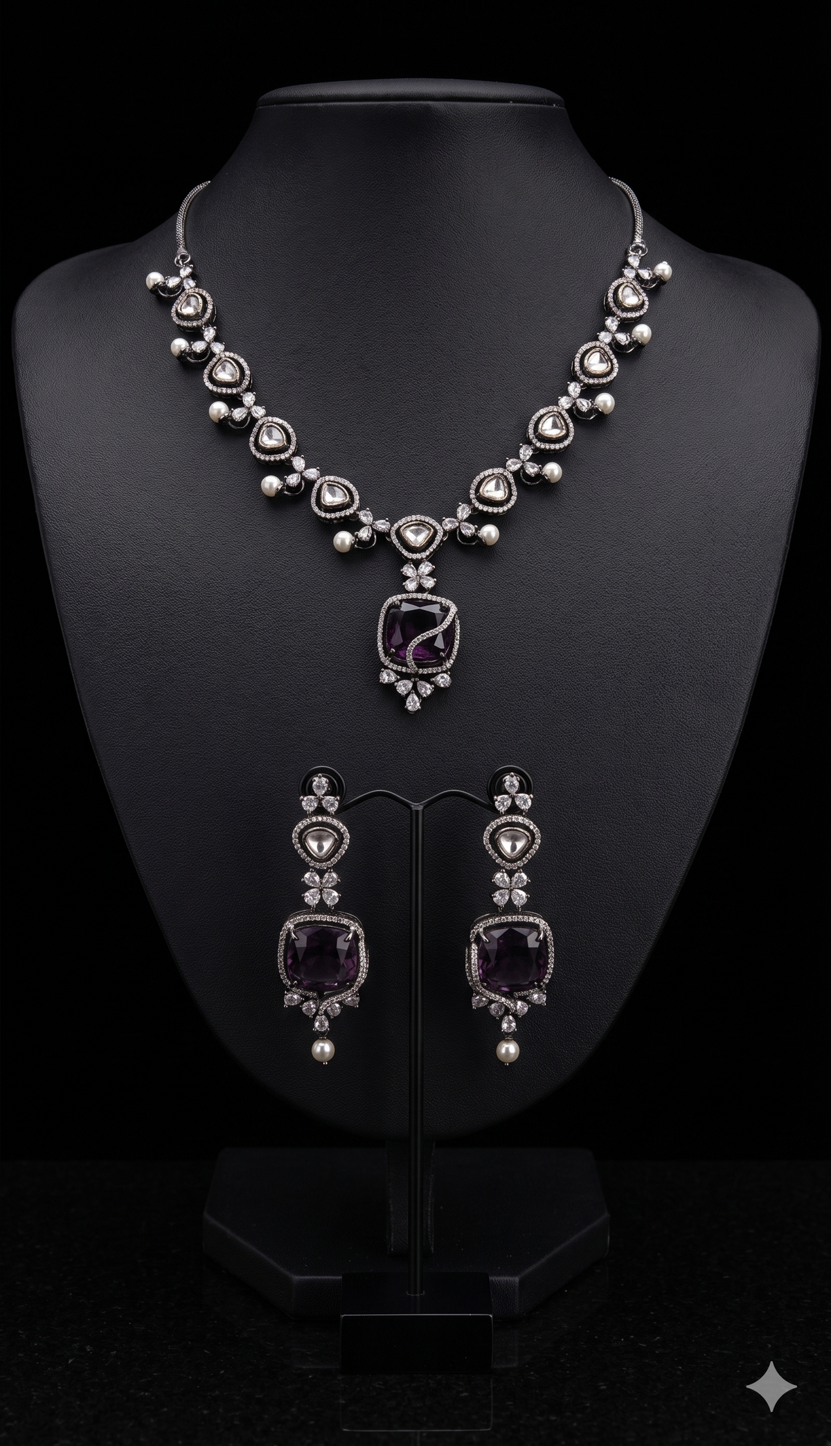 Silver Victorian Style Necklace