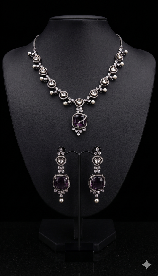 Silver Victorian Style Necklace